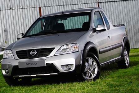 Nissan np200 bakkie #6